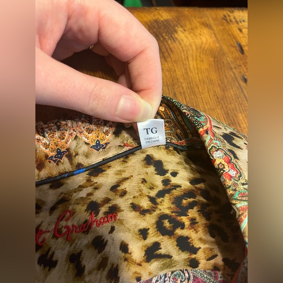 NWT Robert Graham Button Up Blouse - Picture 10 of 14